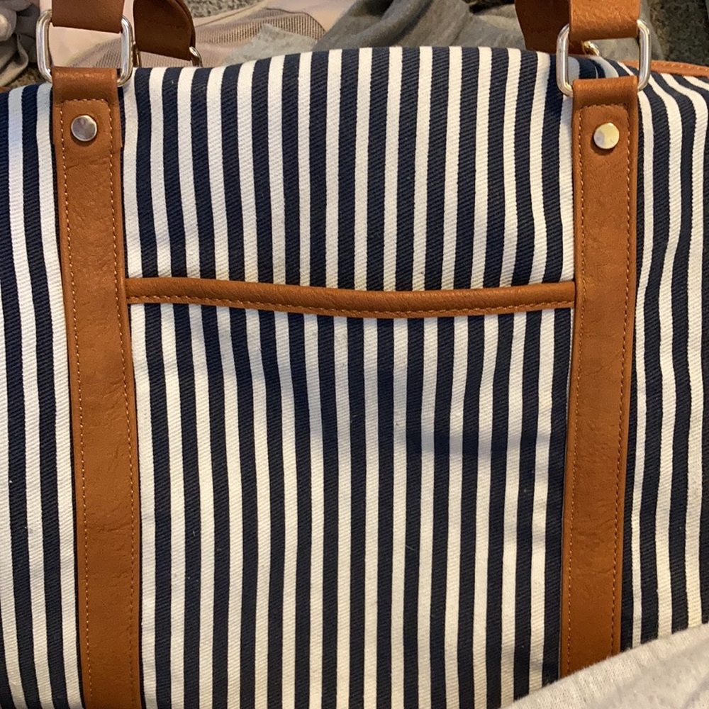duffle bag - Picture 2 of 3
